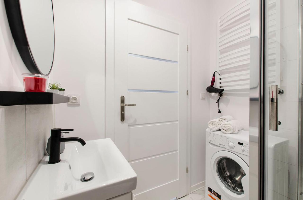 Aparthouse Deluxe Lodź Bagian luar foto