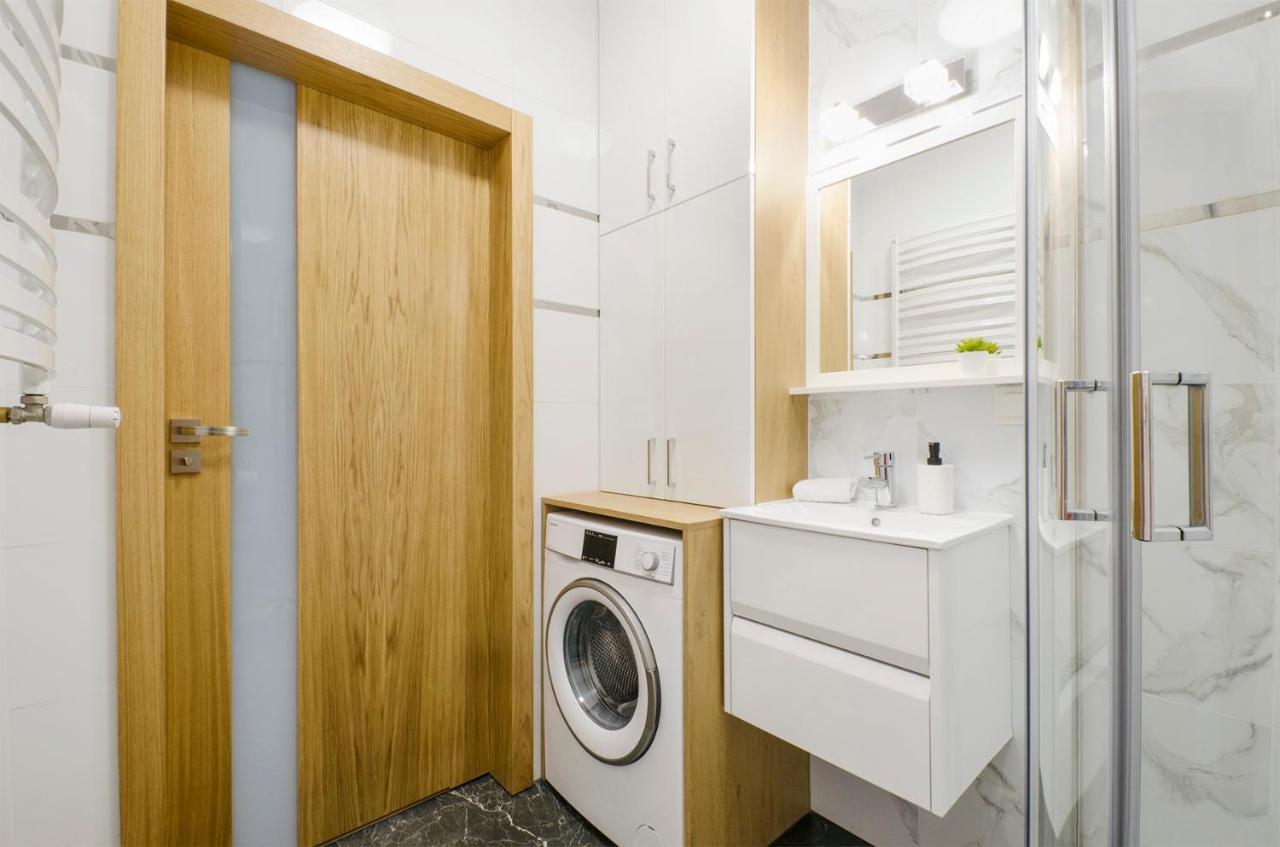 Aparthouse Deluxe Lodź Bagian luar foto